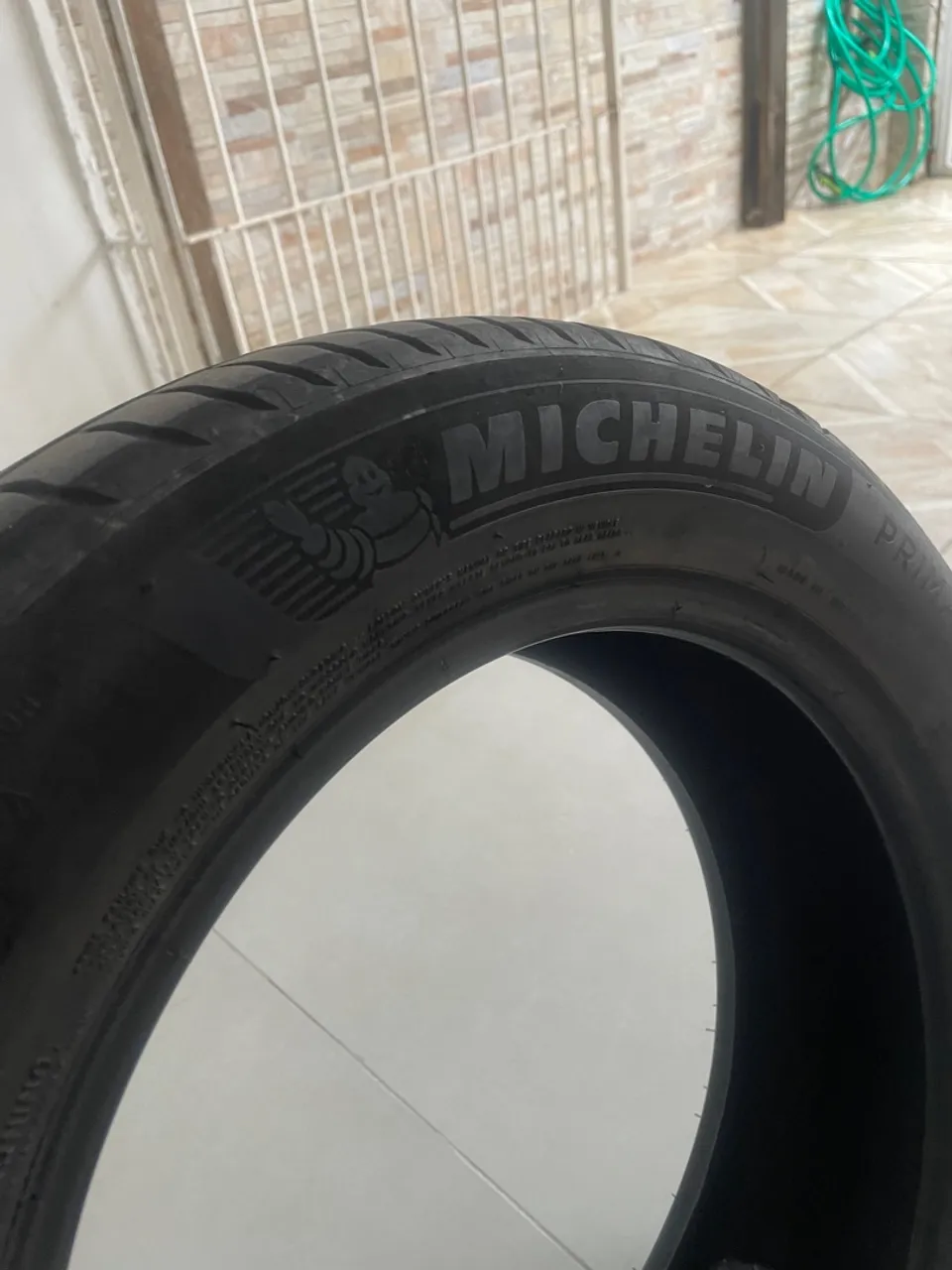 Pneu Michelin aro 15 