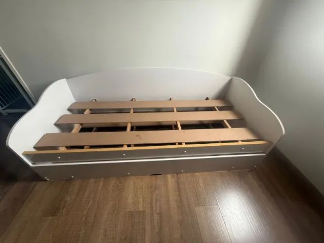 De espaço e modernidade a sua casa com o Sofá Cama Funny com Cama Auxiliar Conquista Móvei - Foto 2
