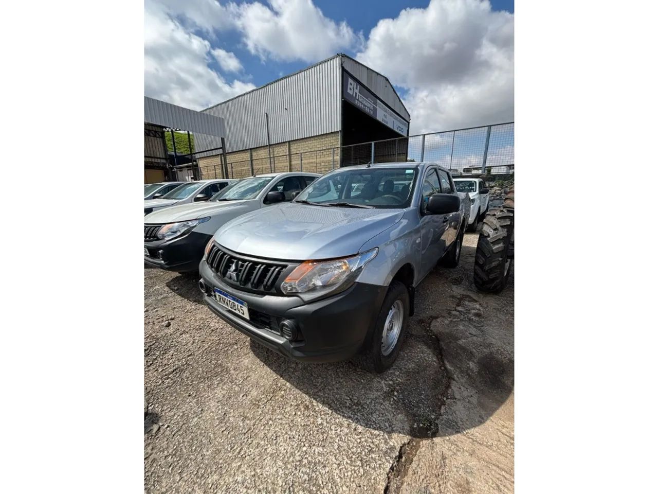Mitsubishi L200 triton 2022 2.4 16v turbo diesel gl cd 4x4 manual - Foto 2