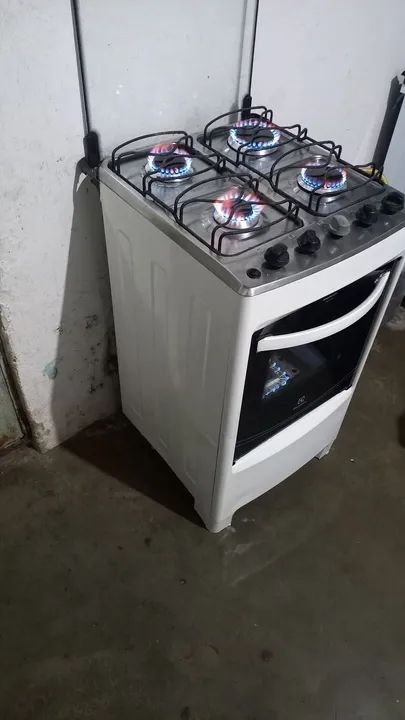 Fogão 4 Bocas com Forno - Branco - Foto 4
