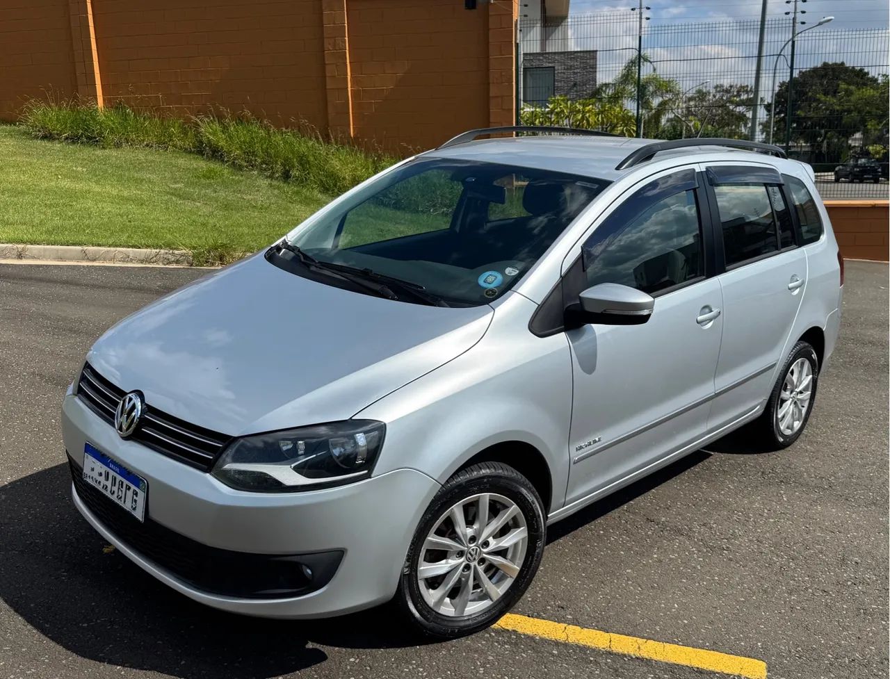  VW SpaceFox Highline 2014 - Impecável