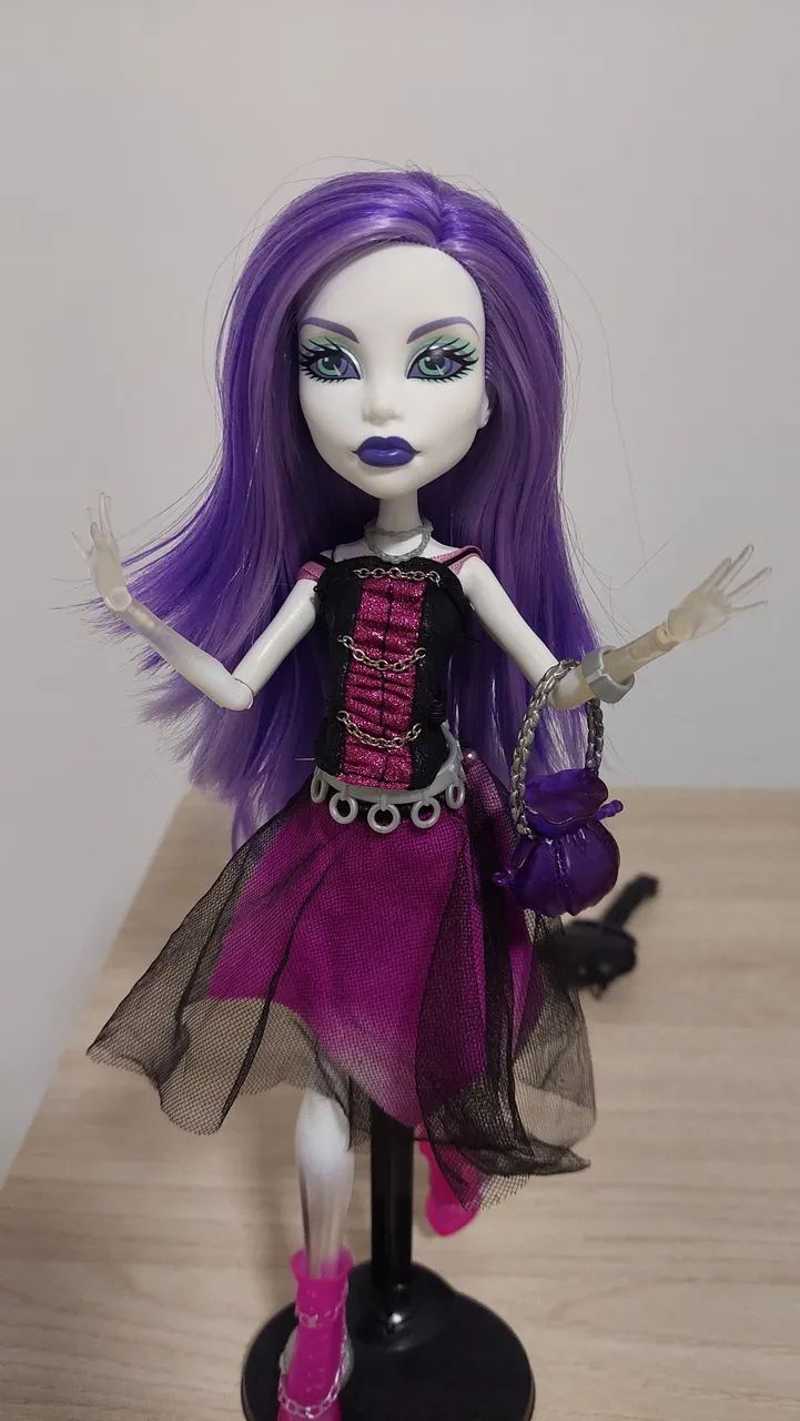 Monster High Spectra Vondergeist Creeproduction LEIA DESCRIÇÃO - Foto 2