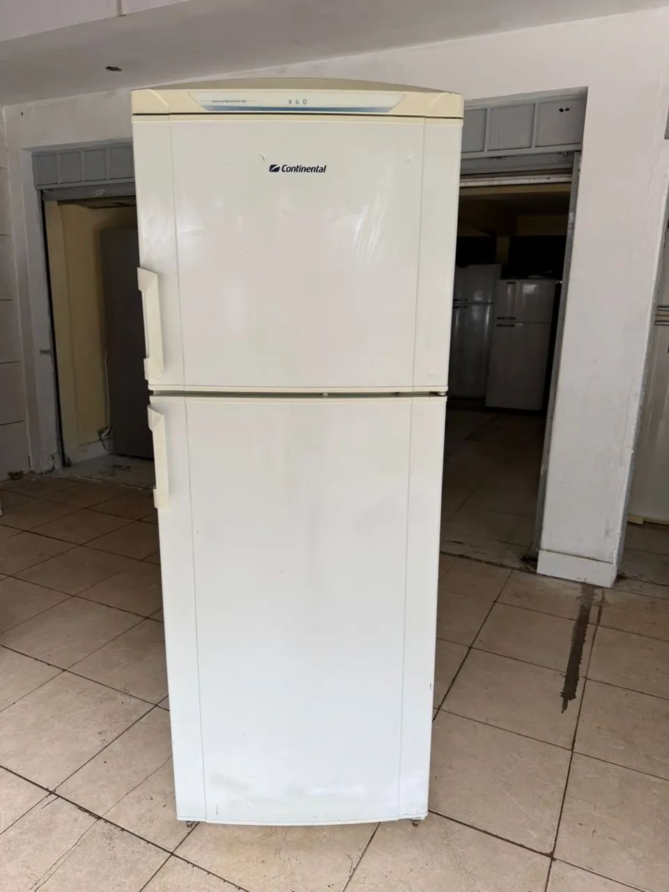 Geladeira continental degelo gelando perfeitamente 