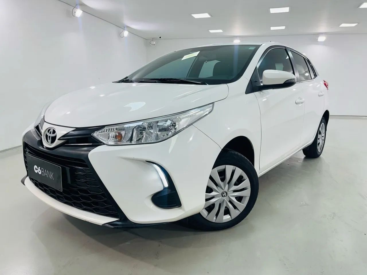 Toyota Yaris 2023 1.5 xl live cvt - Foto 3