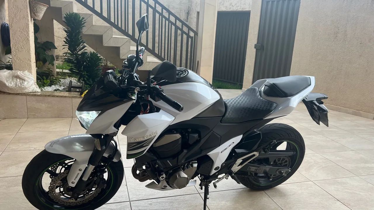 Kawasaki Z800c - Foto 3