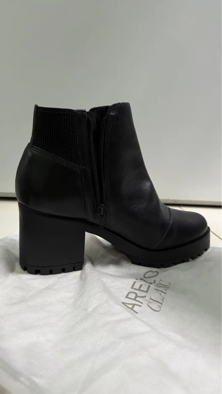 Bota Arezzo Classic Preta TAM: 38