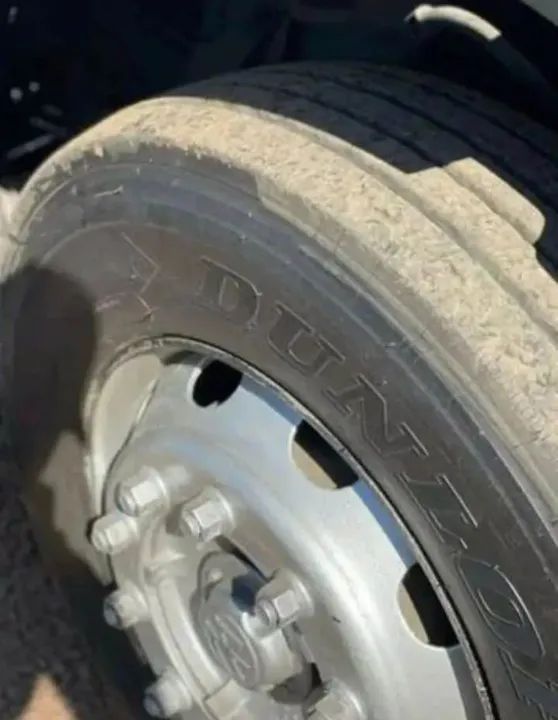 Vw 24.250 carroceria munk 6x2 ano 2011 - Foto 7