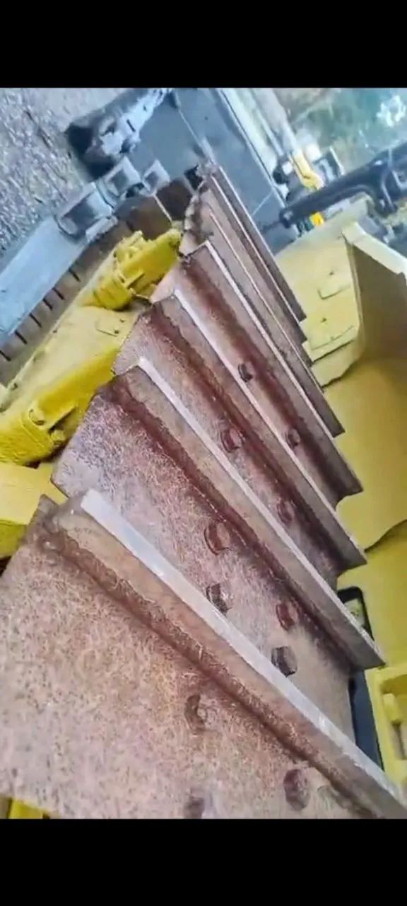 Trator de Esteira New Holland D170 - Foto 6