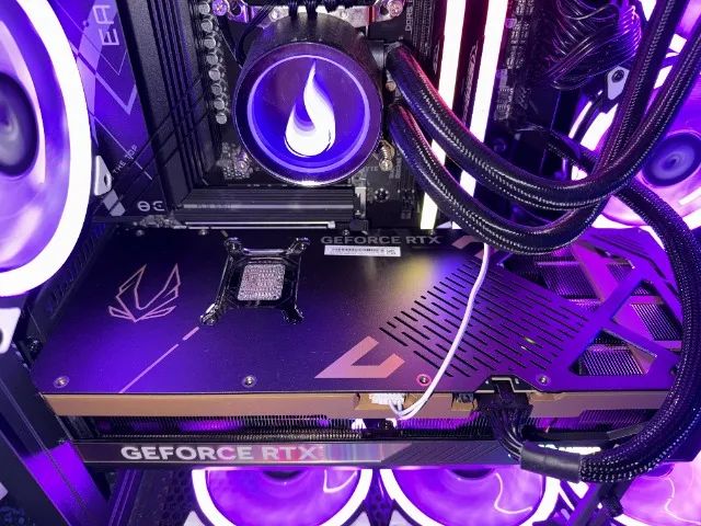 PLACA DE VÍDEO RTX 5070Ti Zotac Solid OC - 16GB GDDR7 - 256 bits - Na caixa - lançamento  - Foto 5