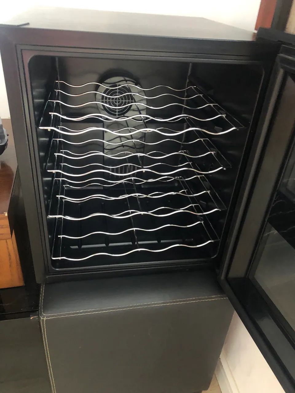 Adega de vinhos Philco PH16E - Foto 2