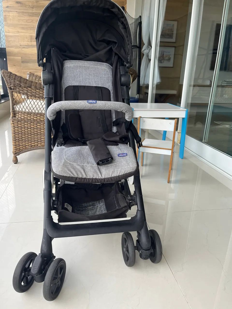 Carrinho de Bebê Chicco - Excelente Estado - Foto 2