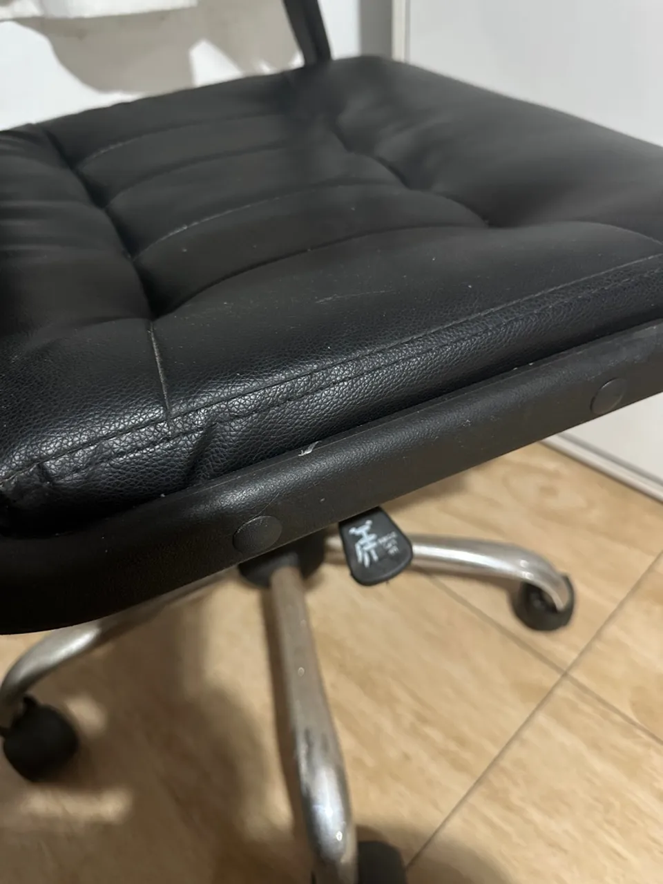 Cadeira de Escritório Giratória