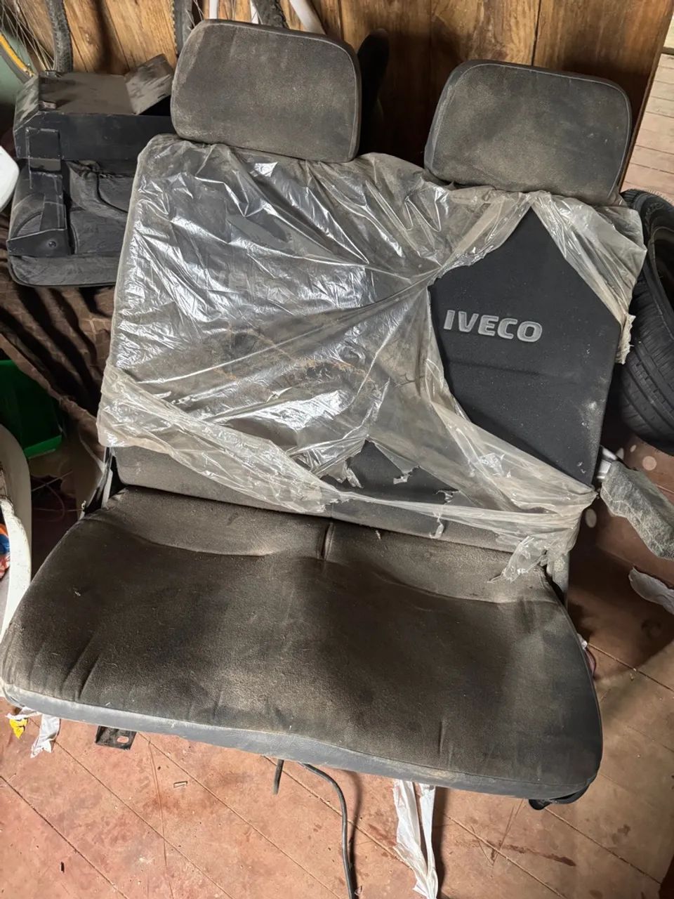 Bancos iveco e volvo  - Foto 2
