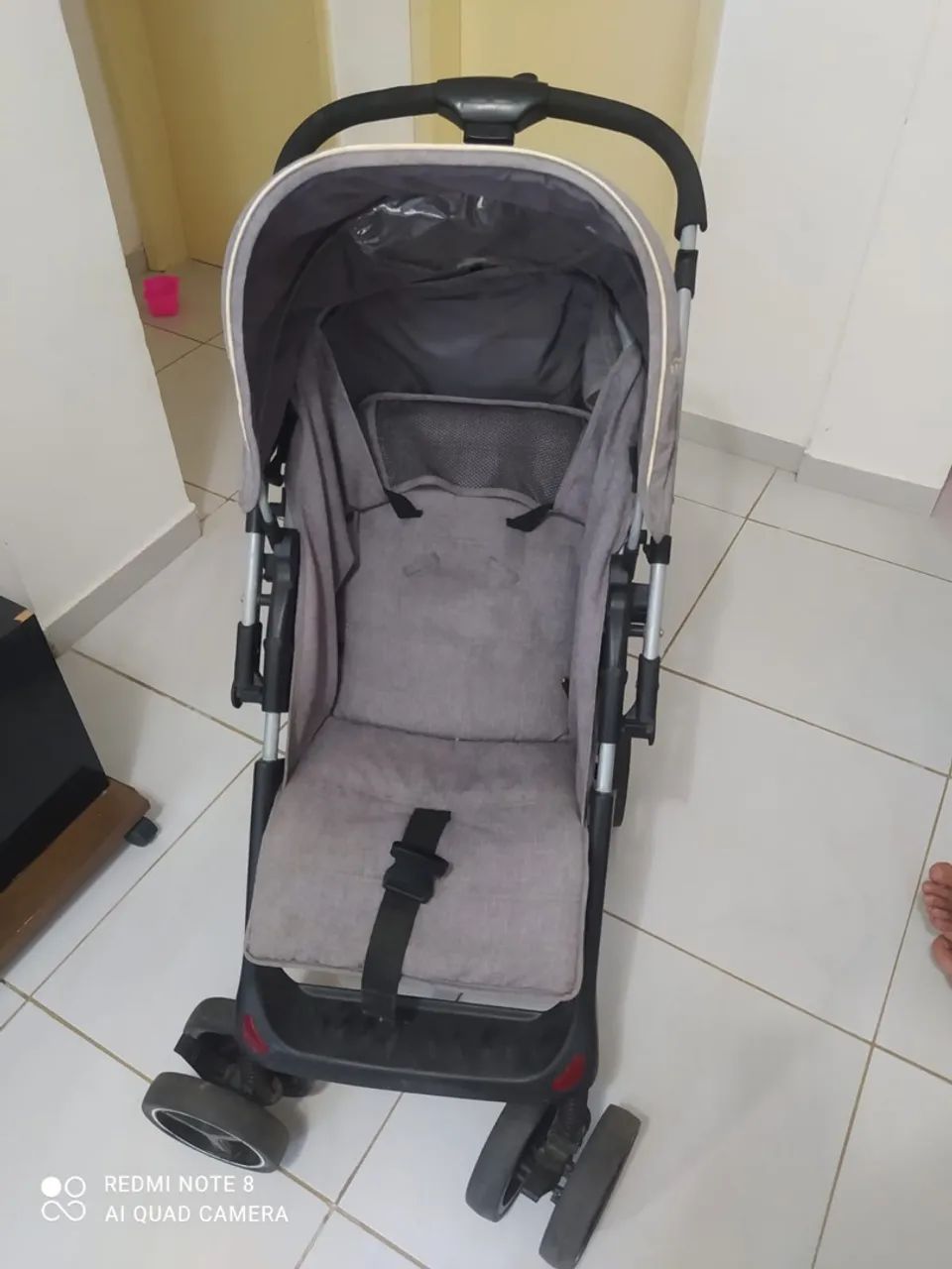 Carrinho de bebê. Super conservado 