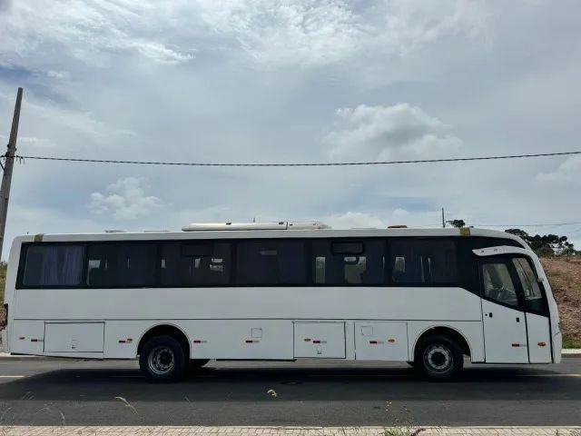 ONIBUS RODOVIARIO MERCEDES BENS COM AR CONDICIONADO  - Foto 4