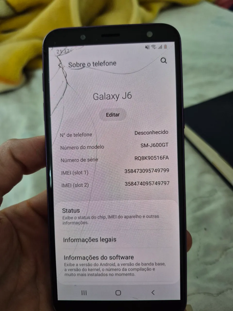 Celular com a tela trincada. Porém funciona perfeitamente Samsung j 6 150,00 reais