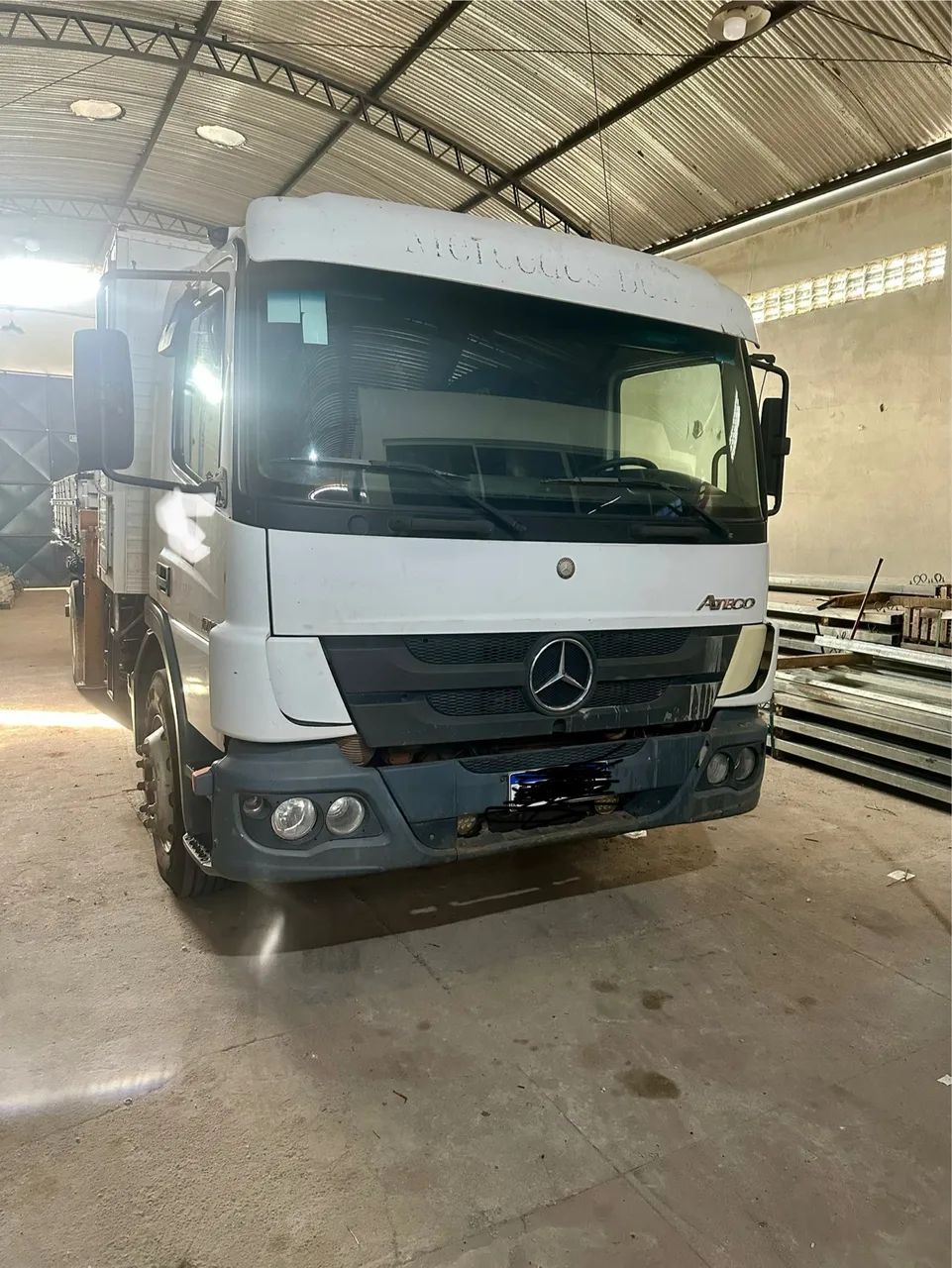 Caminhão Mercedes Munck 12 Toneladas