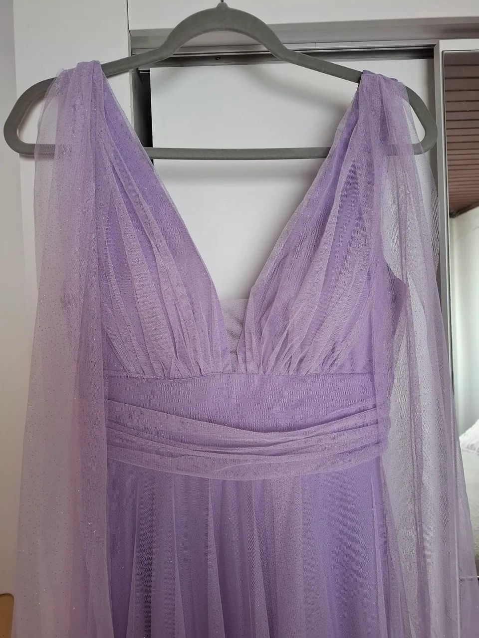 Vestido Longo Lilás de Tule com Brilhos