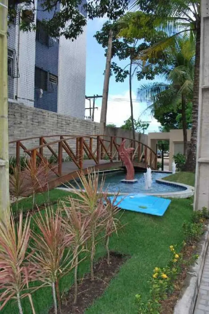 Imóvel para venda possui 50 metros quadrados com 3 quartos em Barro - Recife - PE