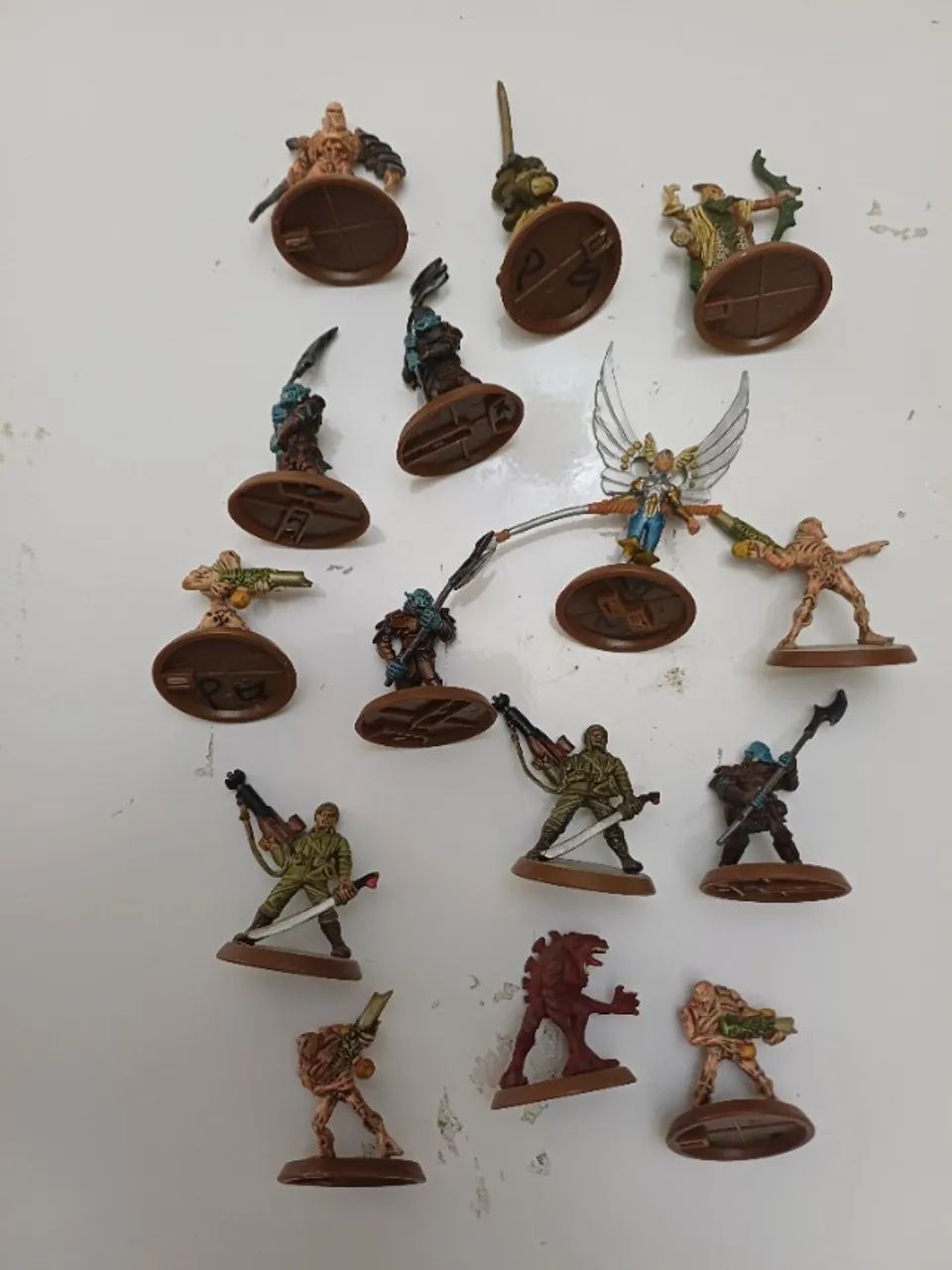 figuras originais da marca citadel com cartas  - Foto 2