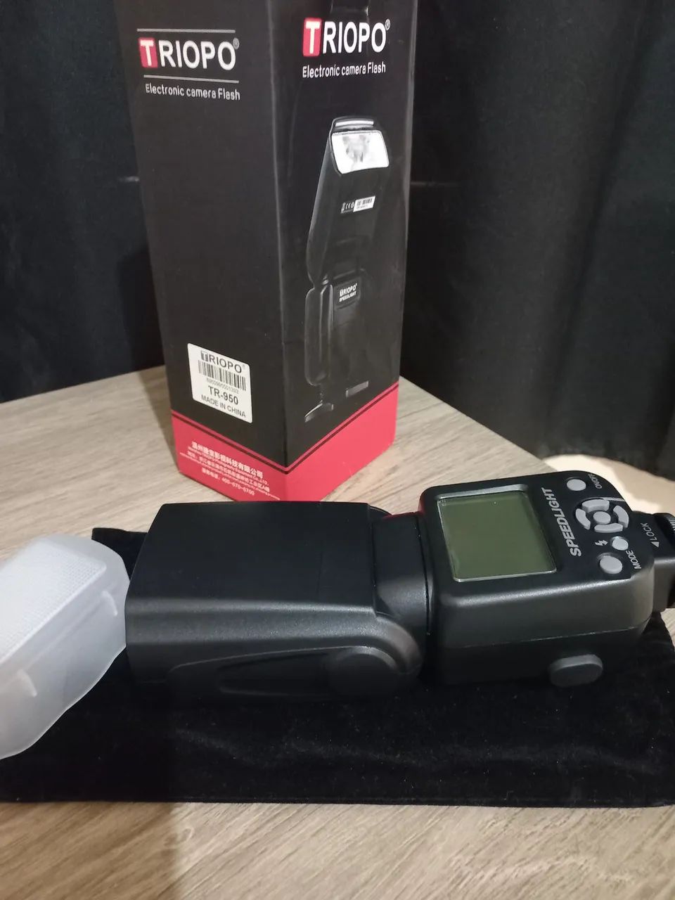 Flash TR-950 universal NOVO NA CAIXA - Foto 2