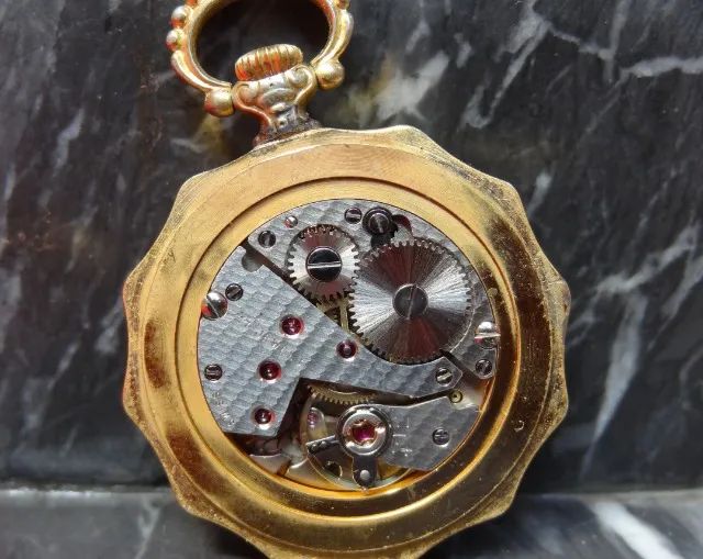 RELÓGIO SUIÇO COURBELIN, Funcionando. De bolso ou cordão. - Foto 4