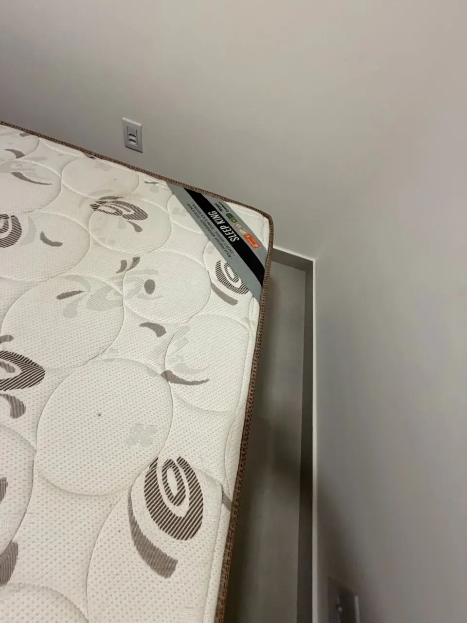 Cama queen nunca usada - Foto 2