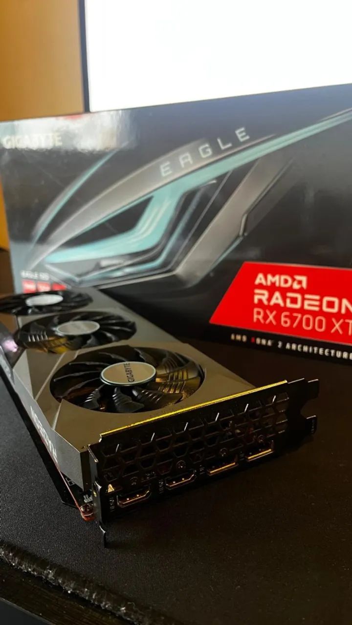 Placa de Vídeo RX 6700 XT Gigabyte Eagle 12GB GDDR6 - Foto 2