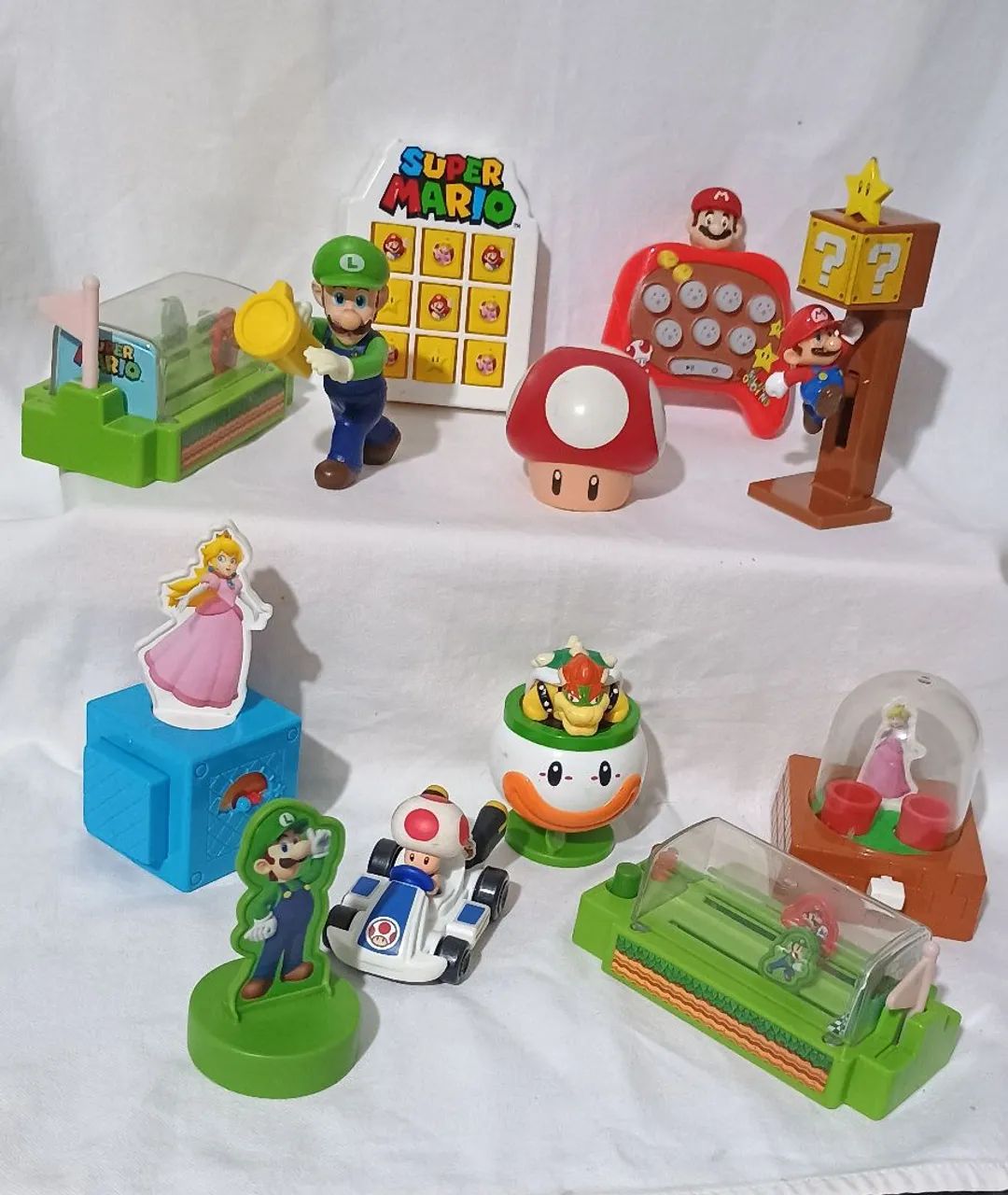 Lote com 12 miniaturas dos personagens do Super Mário  - Foto 4