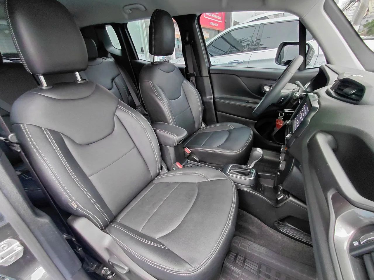 Jeep Renegade T270 1.3 TB 4x2 Flex Aut., foto 7 de 20