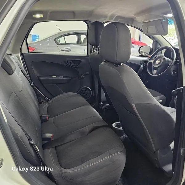Fiat Siena Attractive 1.0 Fire Flex 8V 4P 2017 - Foto 5