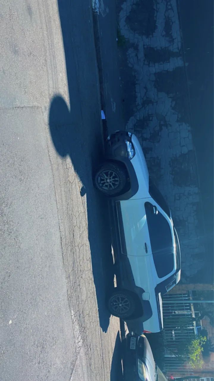 Fiat Strada Adv.1.8 16V Dualogic Flex CD 2013 - Foto 4