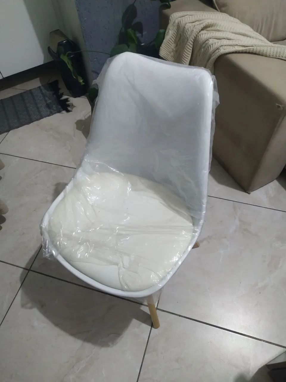 4 Cadeiras estofadas 