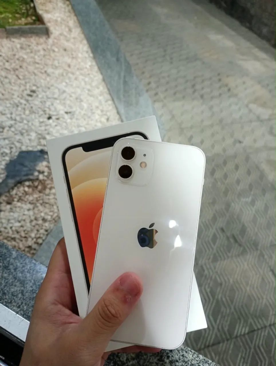 iPhone 12 