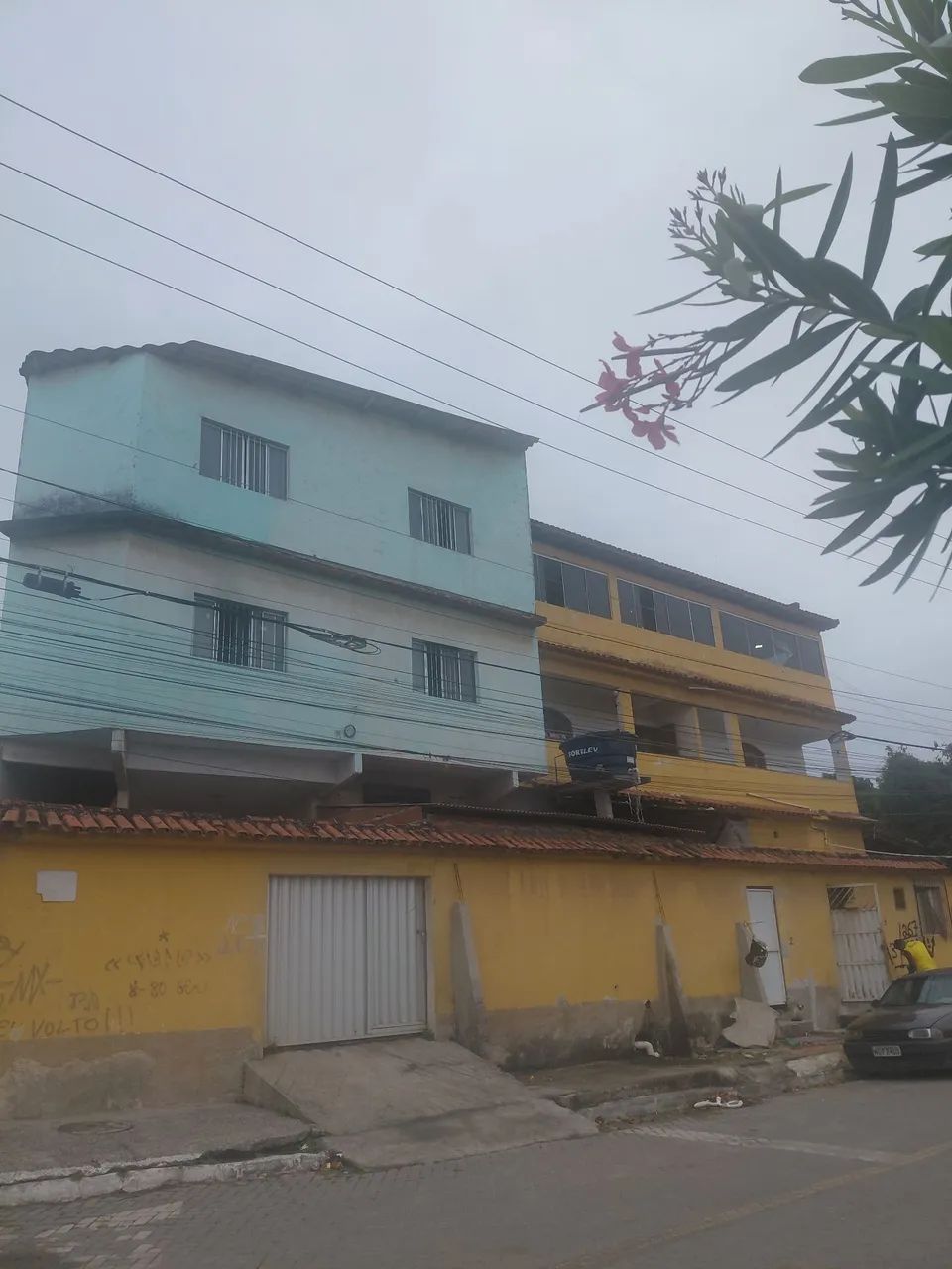 Predio triplex- em ponta da fruta VV Es