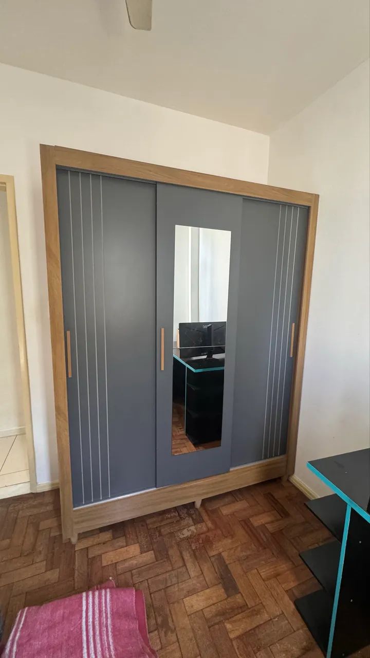 Guarda roupa 3 portas 