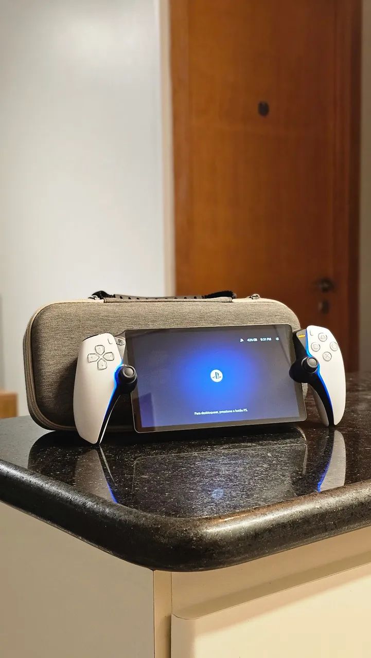 Playstation Portal + Case de Transporte 
