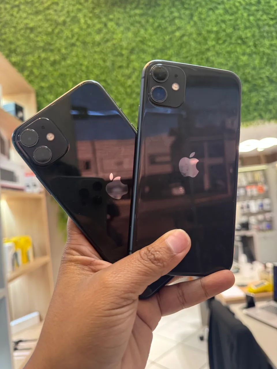 iPhone 11 128GB seminovo com Garantia Legal 