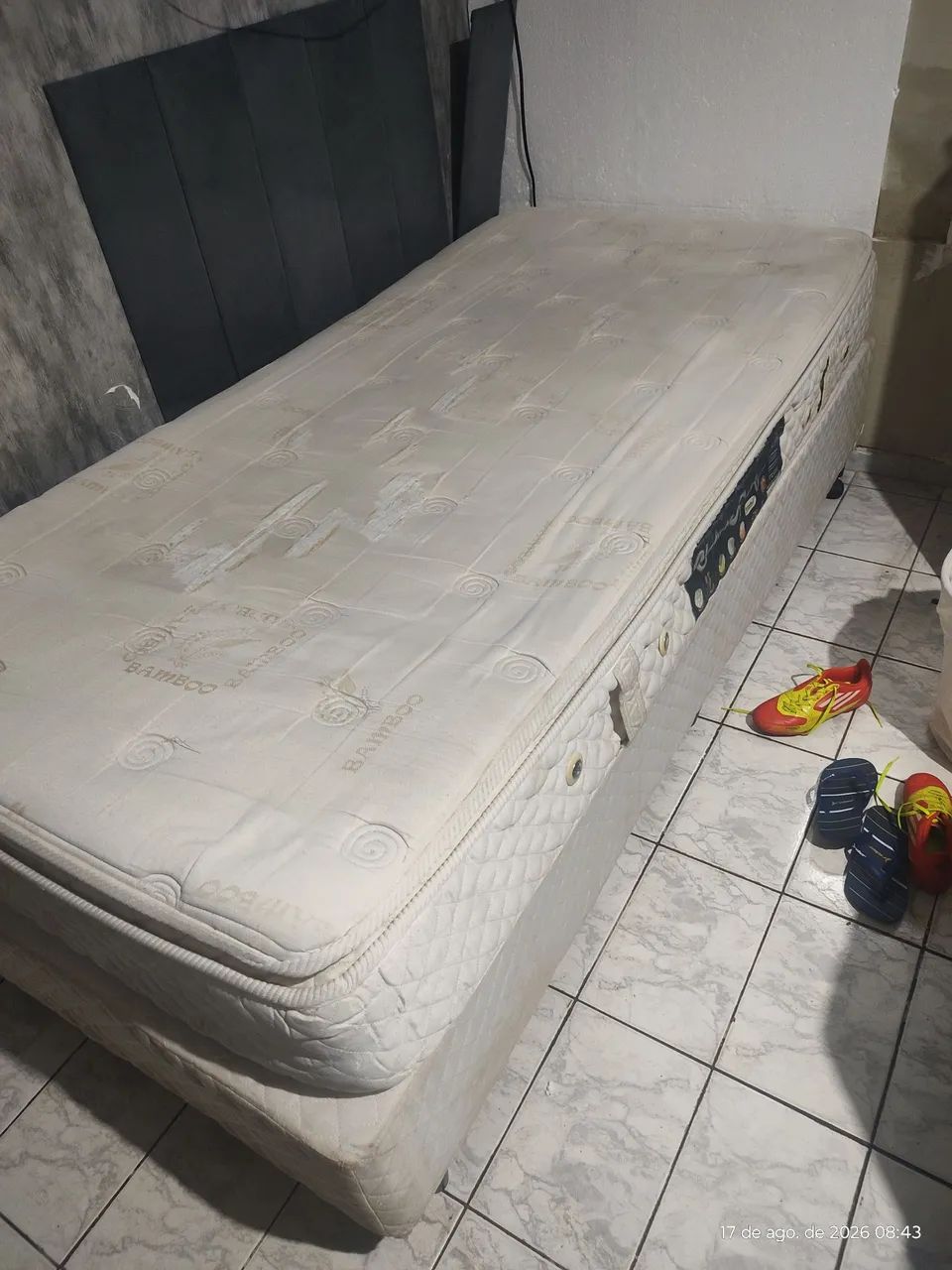 Cama box solteiro com colchão 