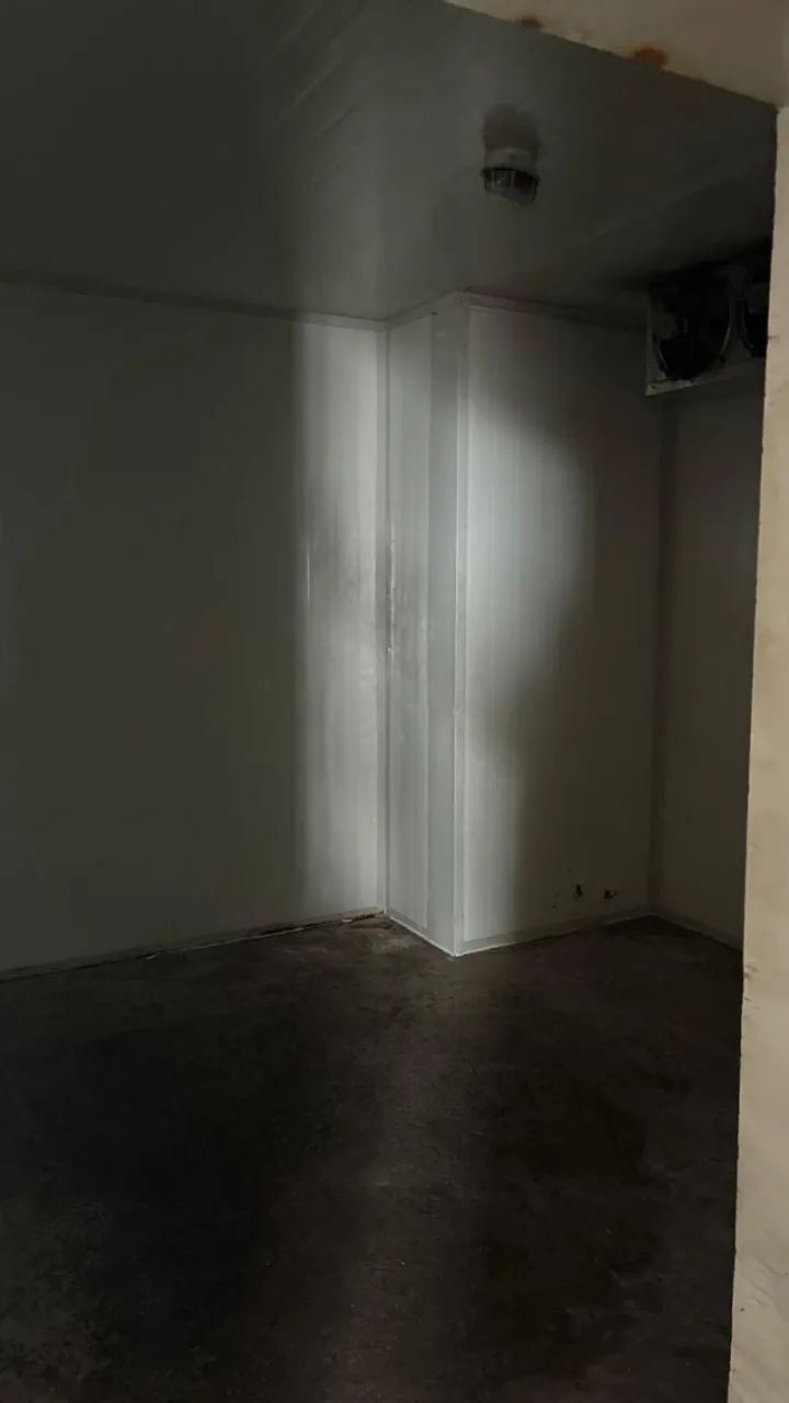 CÔMODO COMERCIAL COM CÂMARA FRIA NO SANTA MARIA - Foto 5