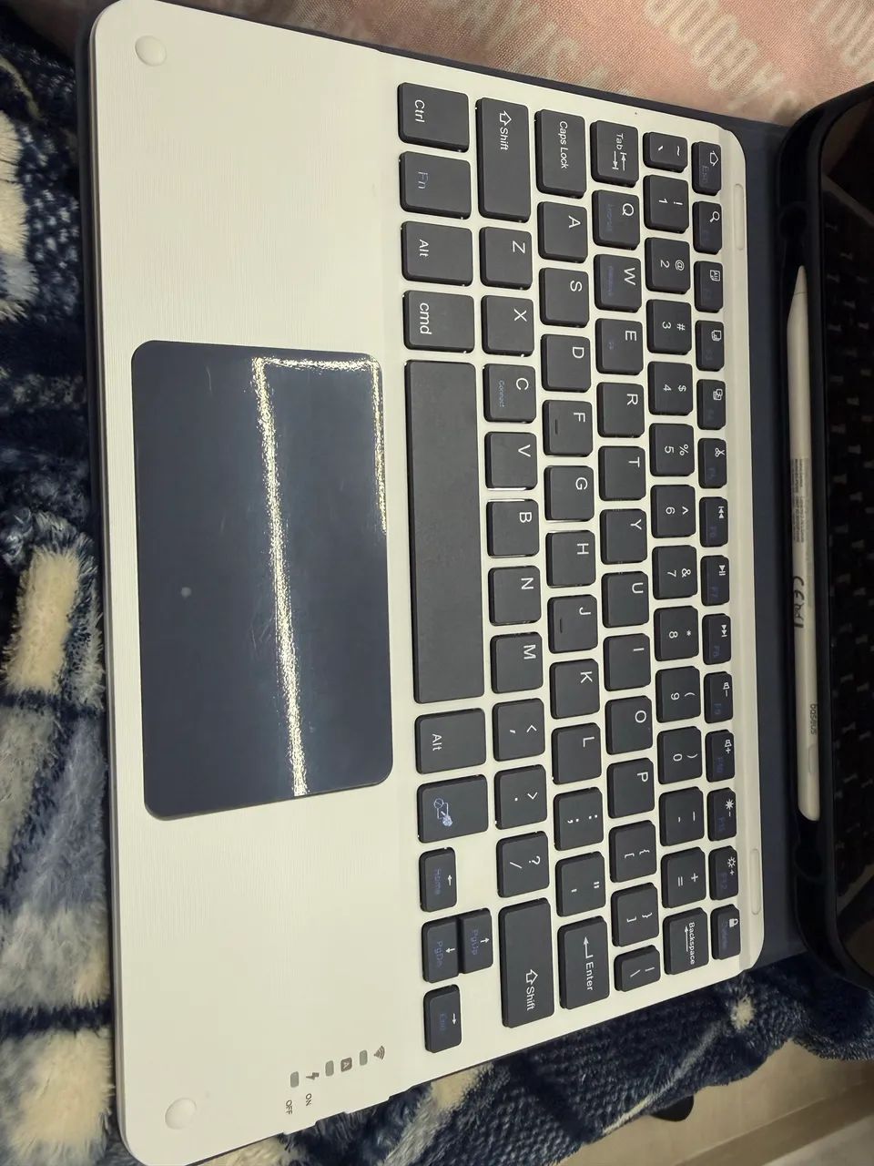 teclado e capa magnética Bluetooth para IPAD Air  M4 11 pol - Foto 2