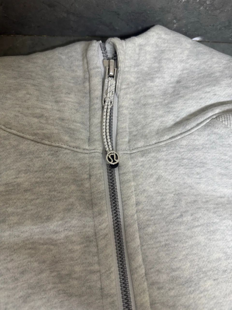 Casaco scuba cinza Lululemon original  - Foto 4