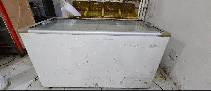 Freezer horizontal expositor tampa de vidro, 510 litros fricon para venda imediata. - Foto 2