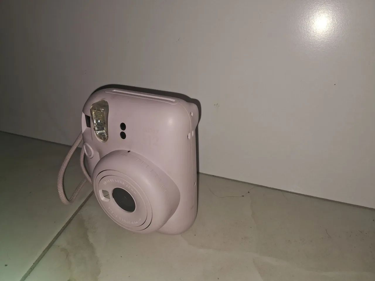 Câmera Instax Mini 12 da cor rosa. Pouco usada - Foto 2