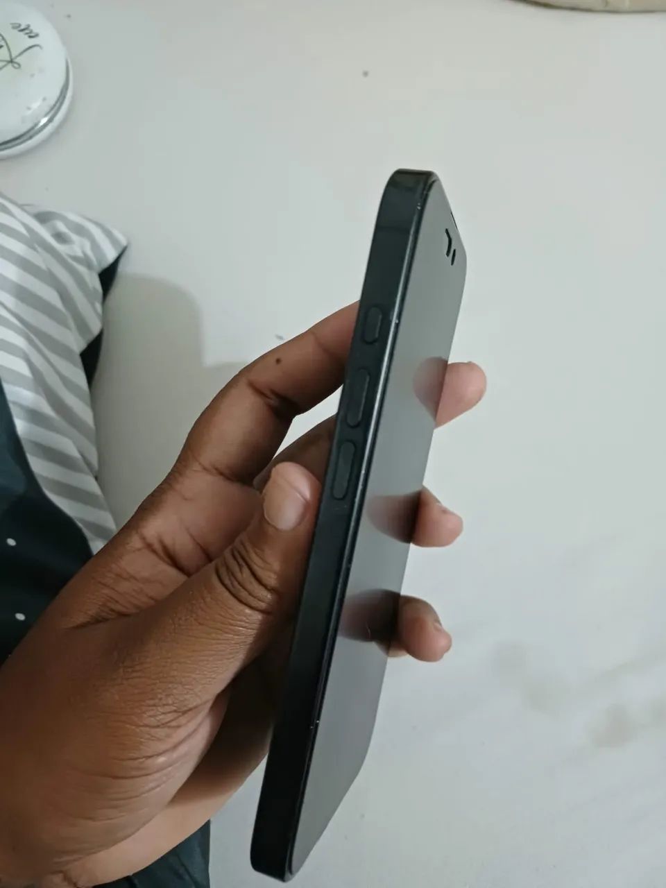 iPhone 16 pro - Foto 2