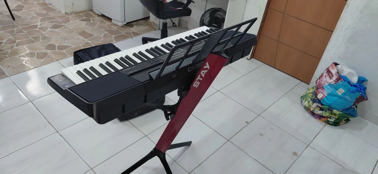 Teclado completo, pra levar logo, bom para igreja. - Foto 5