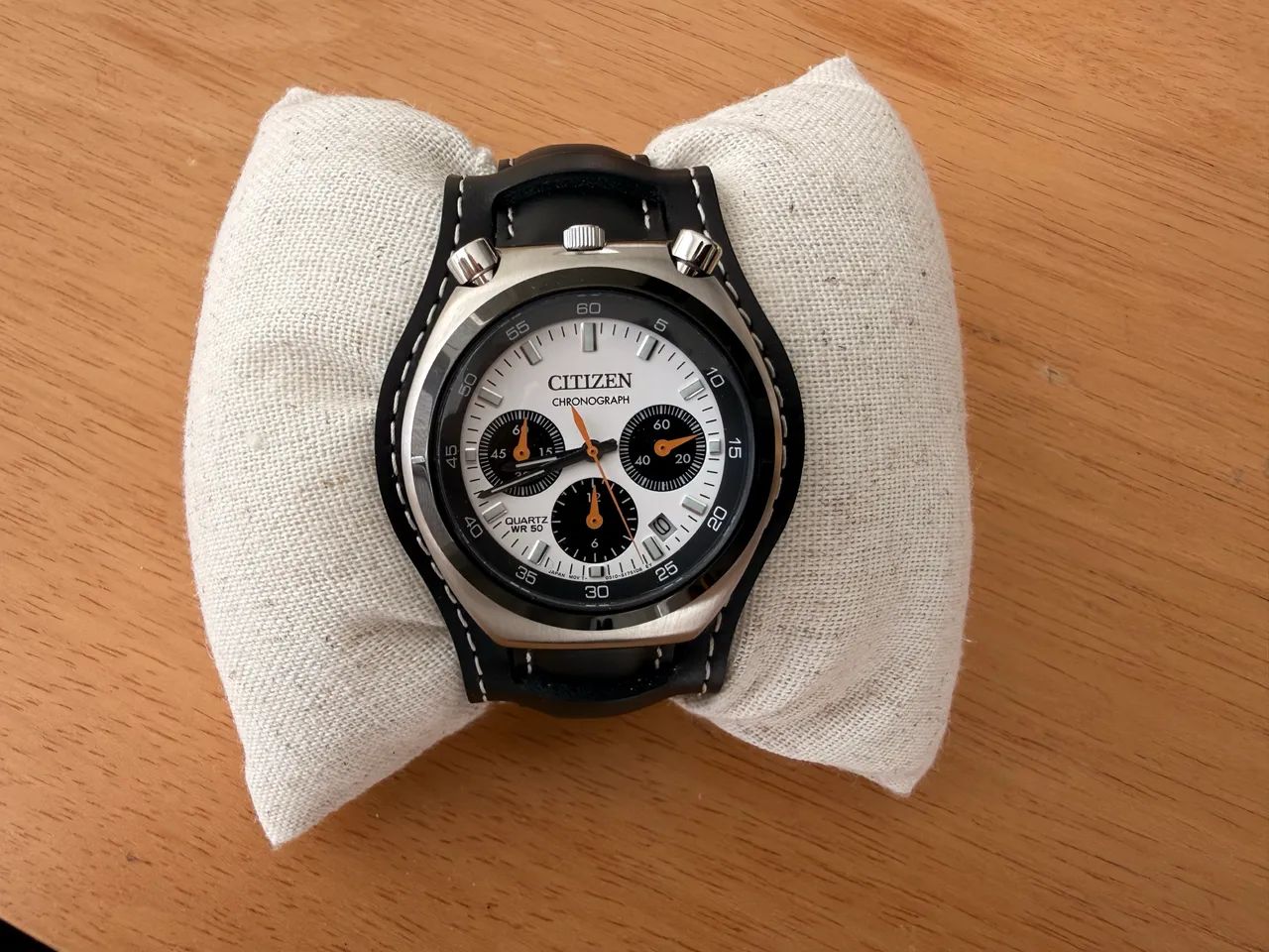 Citizen Bullhead Tsuno 38mm com 2 pulseiras