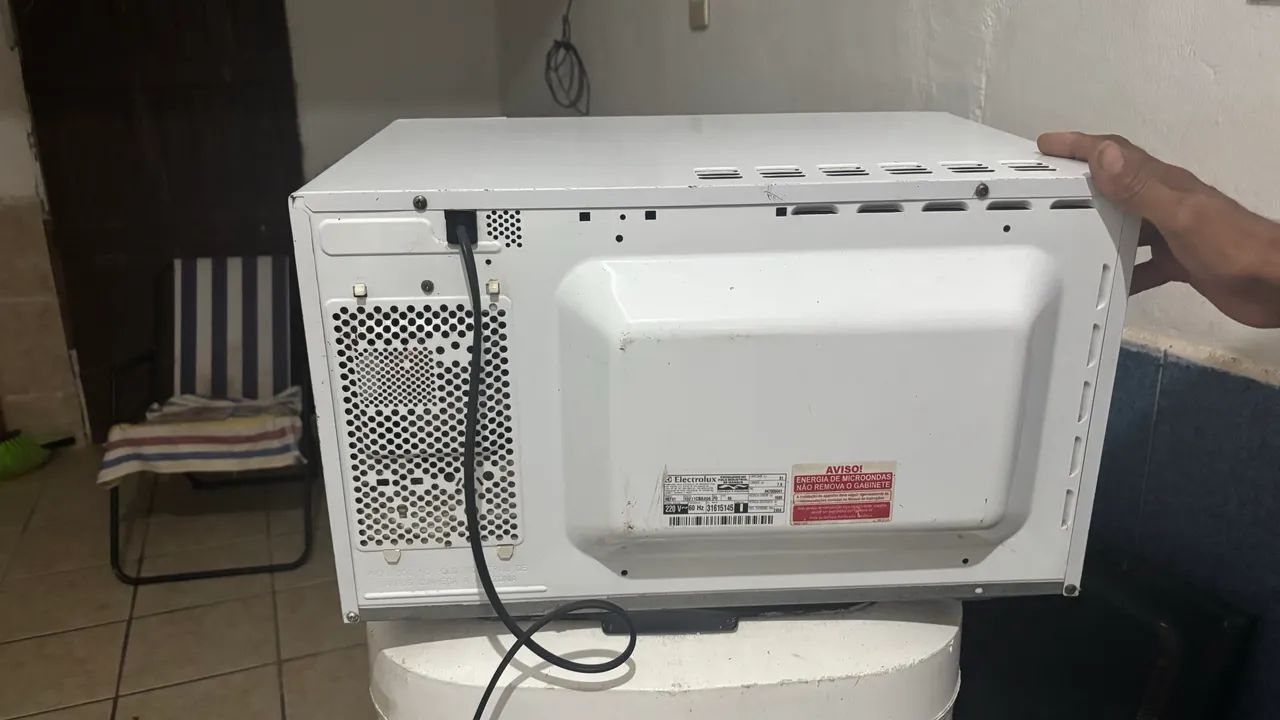 Microondas Electrolux em perfeito estado - Foto 2