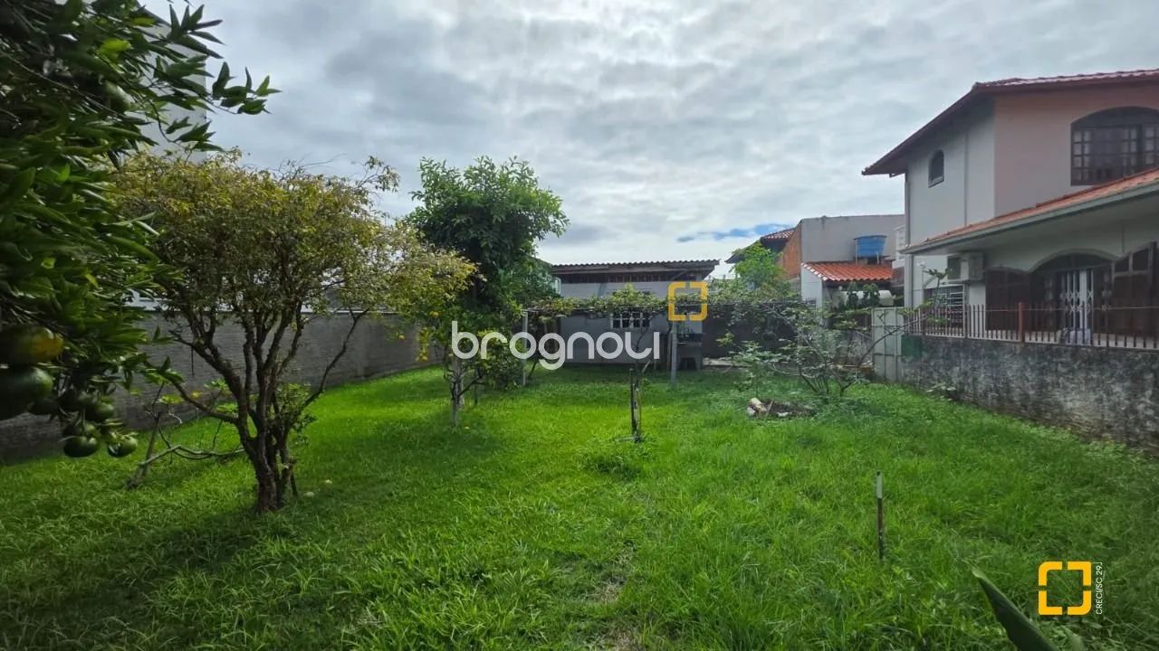 Terreno no Bairro Carianos