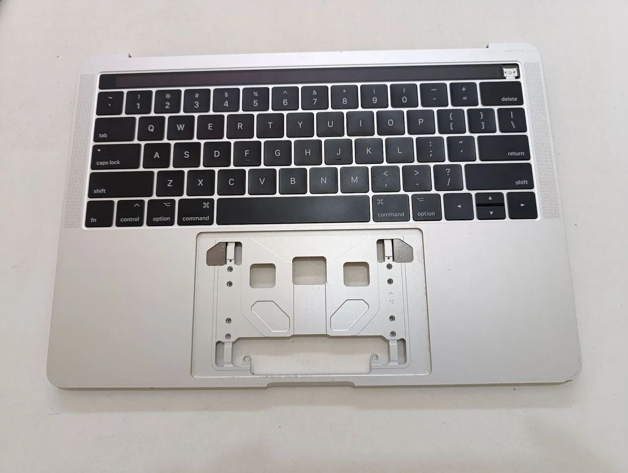 Topcase + Teclado + Touchbar MacBook Pro A1706 